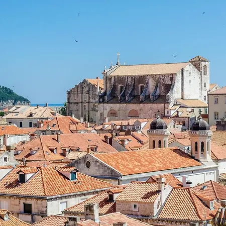 Palo Alto * Dubrovnik