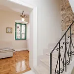 Palo Alto Villa